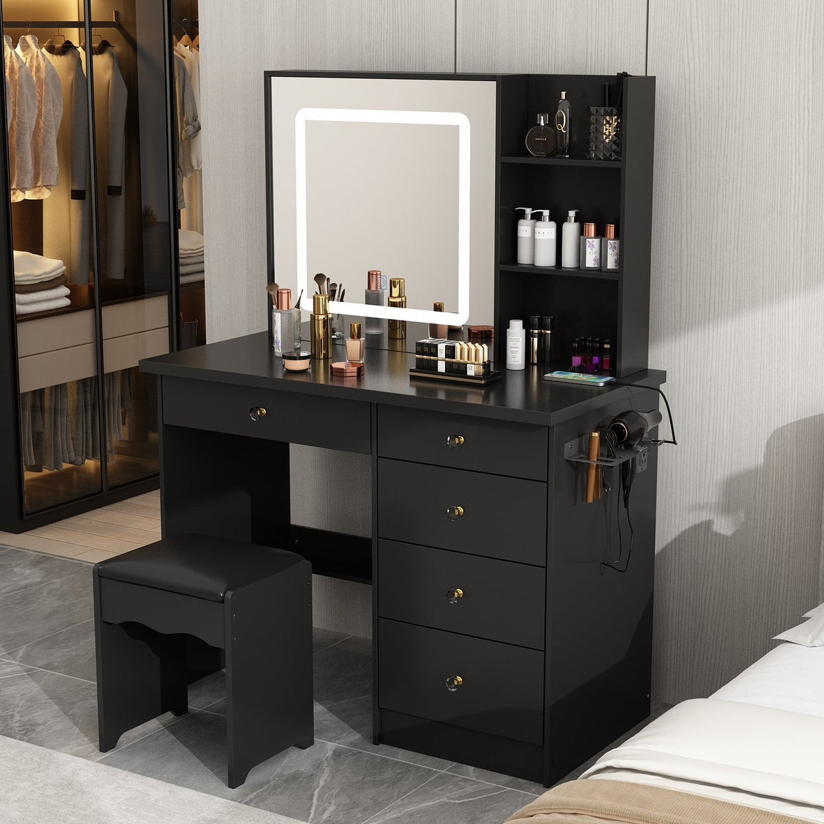 #color_Black